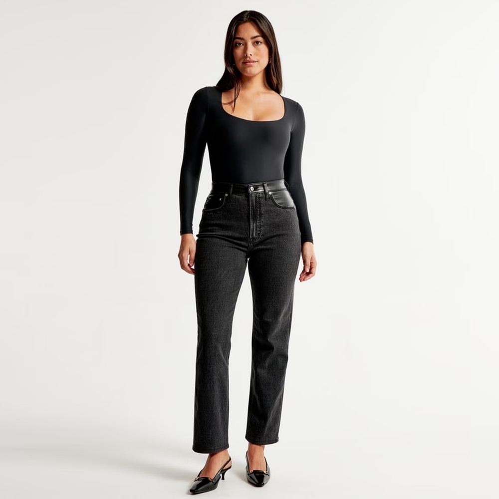 Abercrombie & Fitch Black Curve Love Straight Leg Jeans